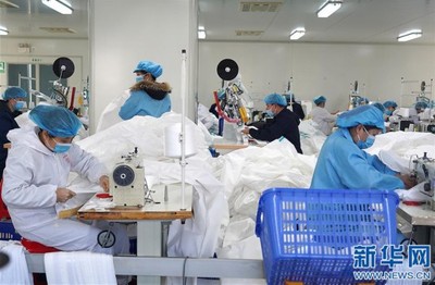 江西:开足马力生产防护用品 全力保障市场供应