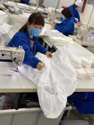 鄂尔多斯集团国外订购的防护用品回来了!