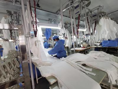 紧急转产!桓台牛仔服生产企业全力生产防护用品